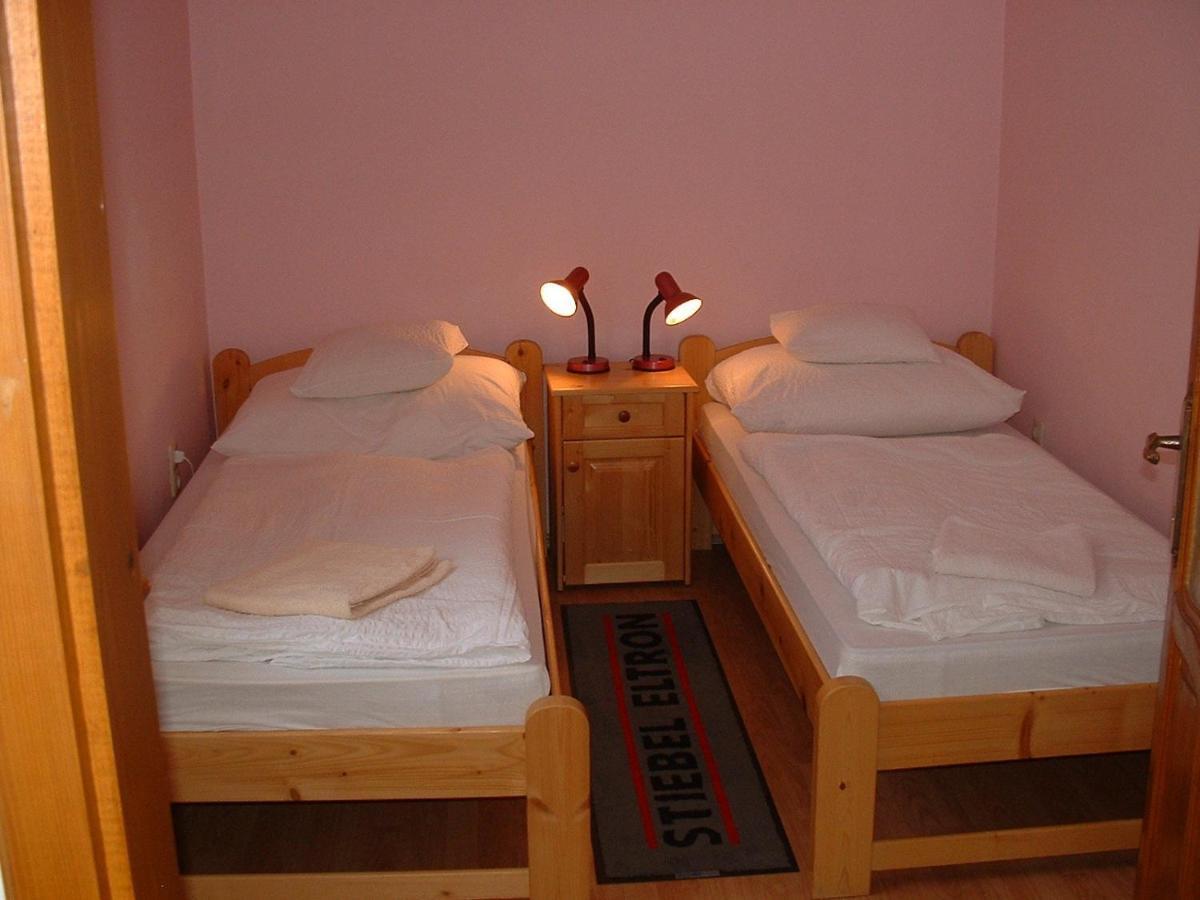 Apartmanhaz Cedrus 8 Zalakaros Ruang foto