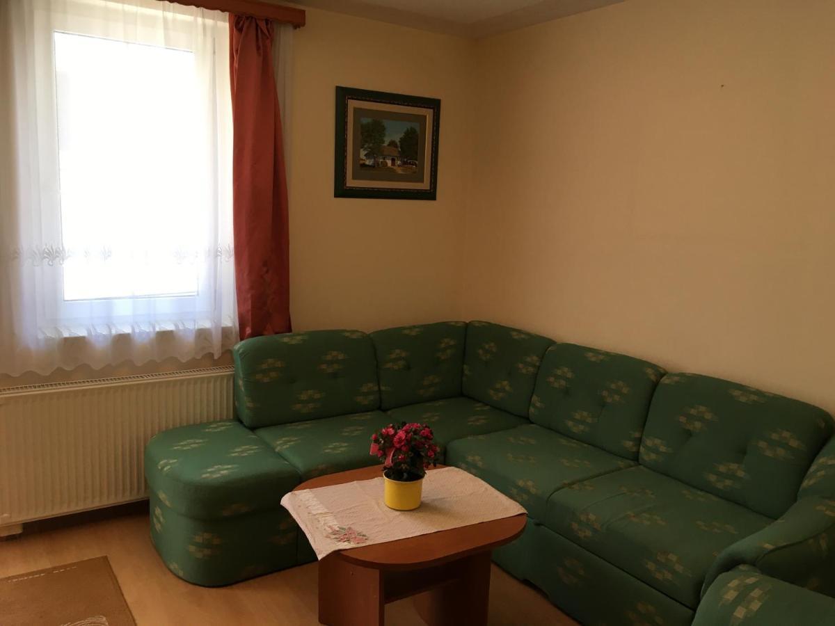 Apartmanhaz Cedrus 8 Zalakaros Bagian luar foto